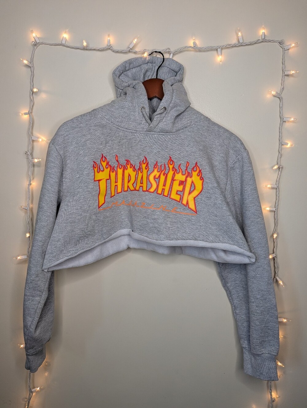Thrasher Gray Cropped Crewneck with Flame Logo - Size L